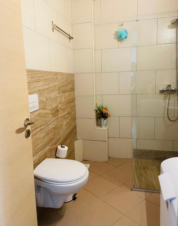 Iraa'S Apartment ซารานเดอ ภายนอก รูปภาพ